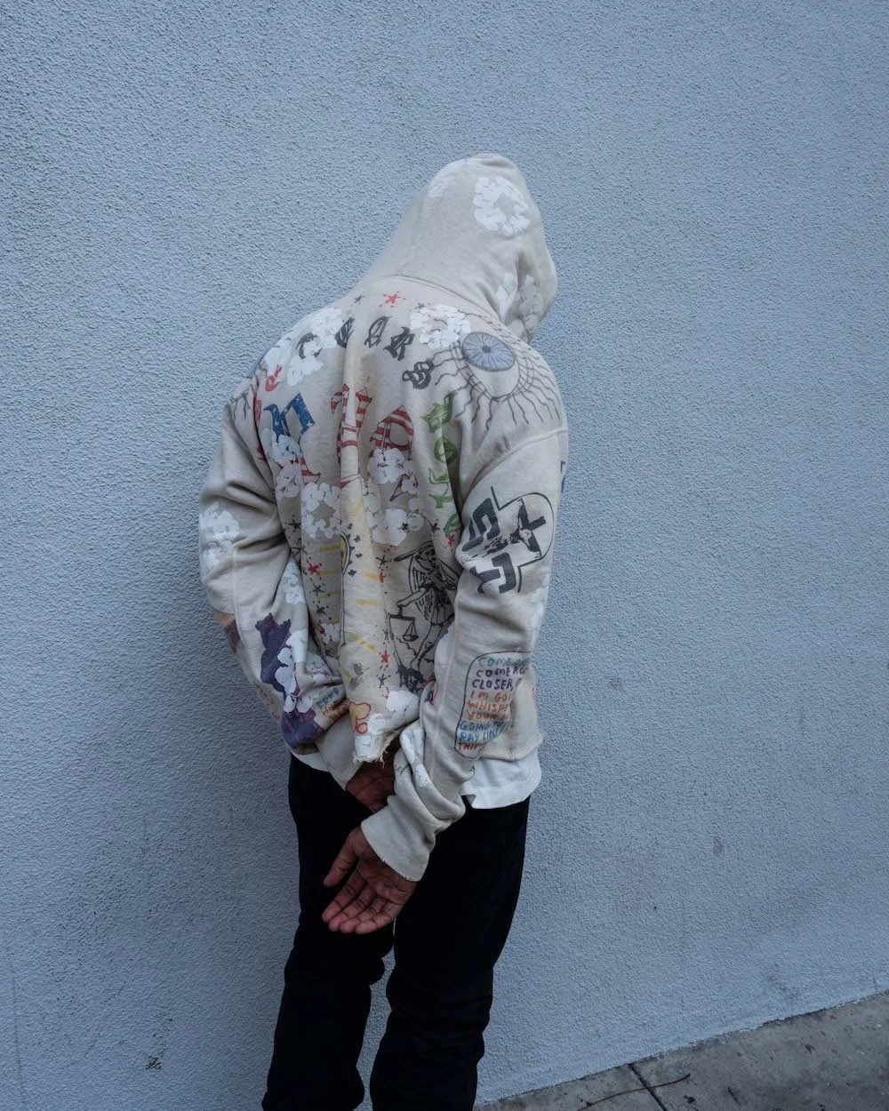 DENIM TEARS × ©SAINT M×××××× "SAINT TEARS" Graffiti Hoodie Joint Model Cotton Graffiti Hoodie Fully Printed Washed Distressed Holes Vintage Sweatshirt Gray S-XL Super Heavy Duty! The whole piece is printed with 35 screens and counterpoint printing!